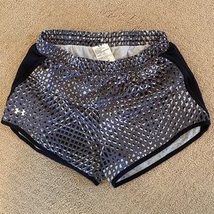 Under armor grey workout shorts🌪